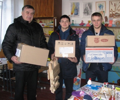 Подарунки для бійців АТО від дітей Новгородківщини