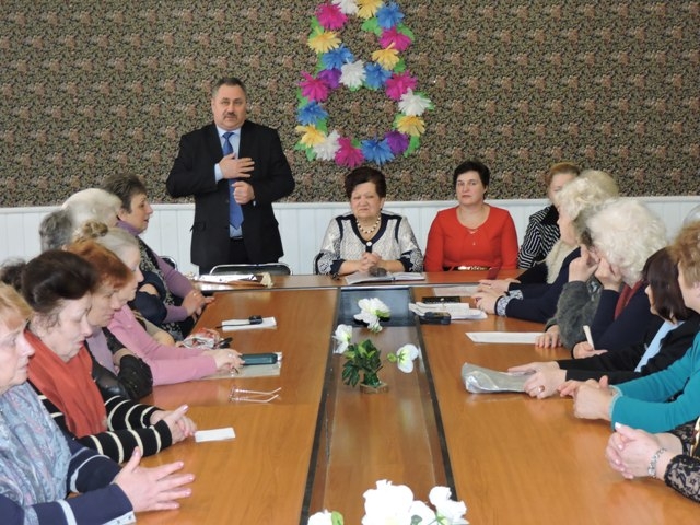 Сергій Філіпенко привітав жінок ветеранського активу міської Організації ветеранів України