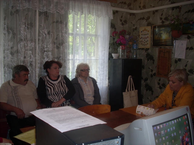 Мешканці Ясинового поспілкувалися з представниками районної влади