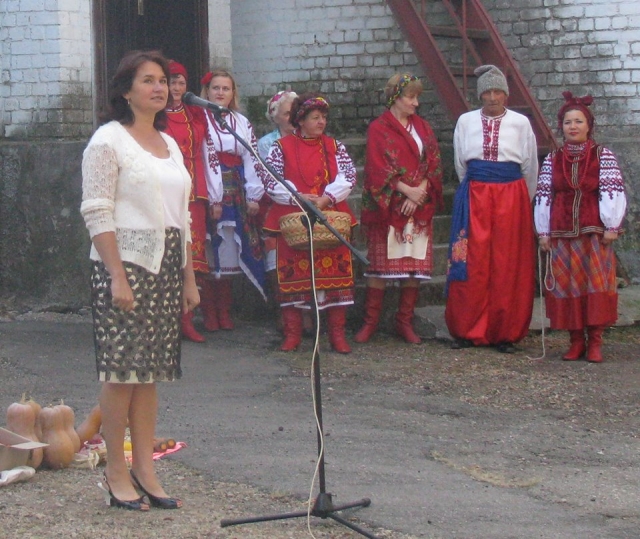 У Новгородці відбулося районне свято «Вересневі самоцвіти»