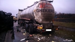 На Кіровоградщині зіткнулися дві вантажівки