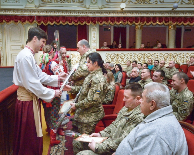 Військовослужбовців Кіровоградщини привітали з Днем Збройних Сил України