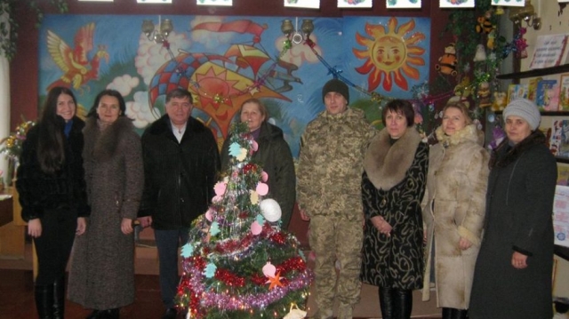 У Новгородці триває новорічна бібліотечна акція «Ялинка привітань»