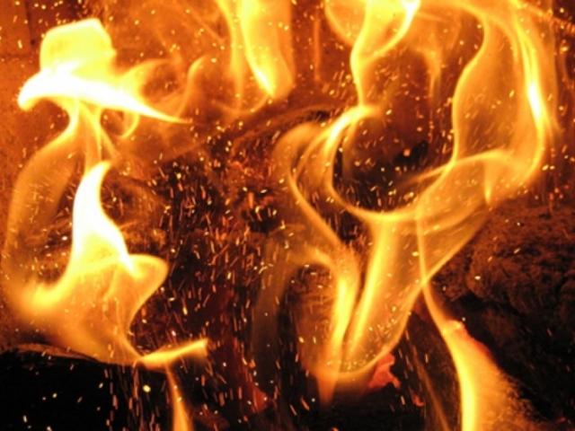 Світловодськ: вогнеборці ліквідували пожежу господарчої споруди у приватному домоволодінні