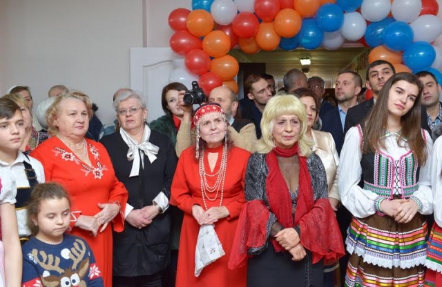 У Кропивницькому відкрито Центр розвитку національних культур "Єдина родина"