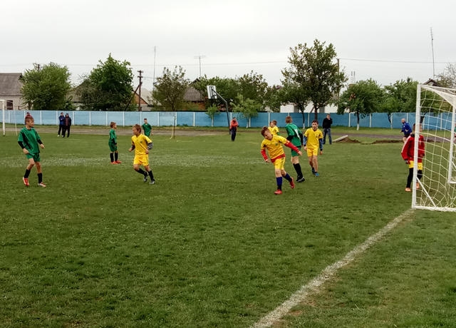 В Олександрівці відбулися фінальні обласні змагання з футболу серед школярів
