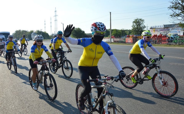 У Кропивницькому зустрічали караван велосипедистів з Кореї