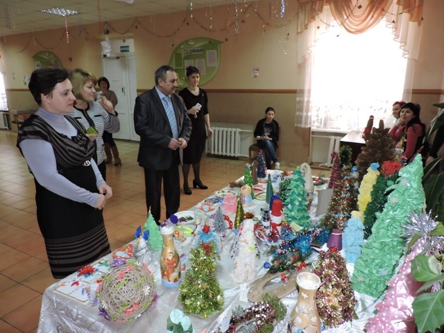 Керівники Знам’янки привітали з Днем Святого Миколая вихованців інтернатних закладів міста