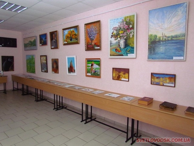 Театралізоване свято і виставка дитячих малюнків у Світловодському Просвітницькому центрі