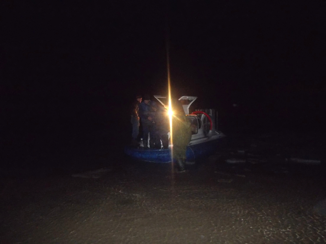 Рятувальники визволили з крижаного полону ще п'ятьох рибалок