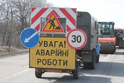 Дорожники звітують про ямковий ремонт на автошляхах Кіровоградщини