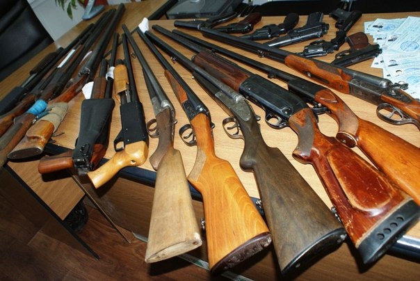 Понад 180 одиниць зброї здали мешканці області до органів поліції впродовж місяця
