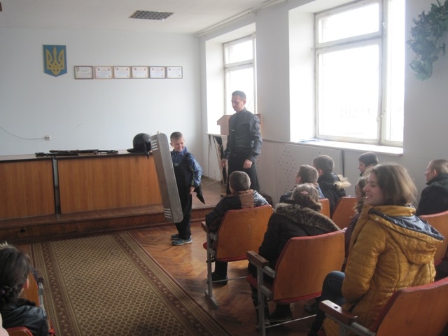 Правоохоронці Кіровоградщини провели «День відкритих дверей» для школярів