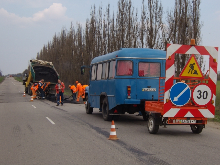 Ремонт доріг на Кіровоградщині набирає обертів