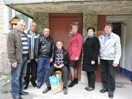 Посадовці відвідали тяжкохворих ліквідаторів наслідків аварії на Чорнобильській АЕС