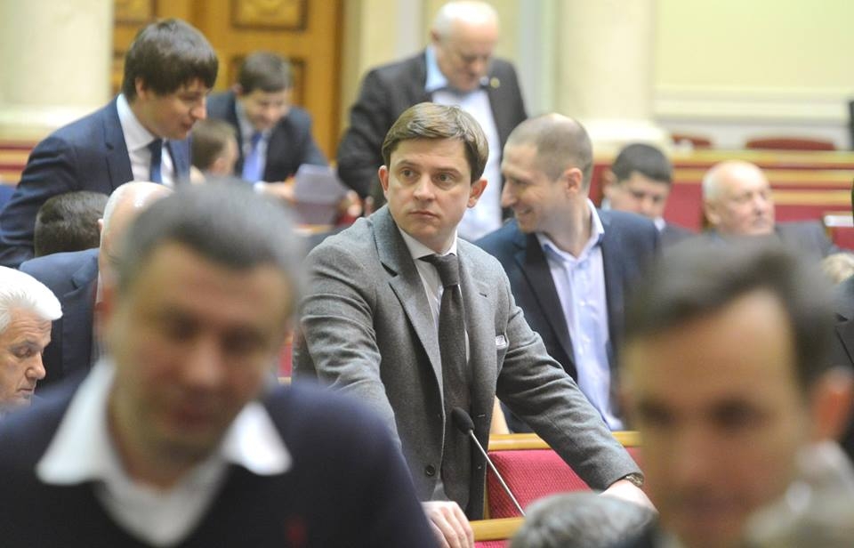 Олесь Довгий виступив за посилення депутатської відповідальності
