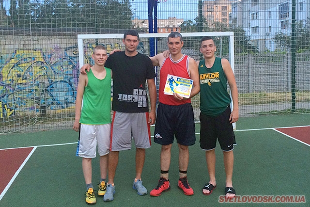 Світловодська команда — переможець турніру з вуличного баскетболу  
