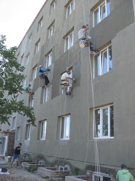 Pавершується будівництво гуртожитку і дитсадочка у Новгородці