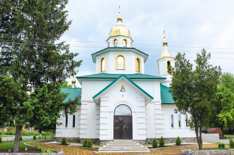 У Трепівці освячено новозбудований Свято-Миколаївський храм
