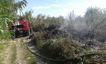 Вогнеборці загасили пожежу сміття на відкритій території