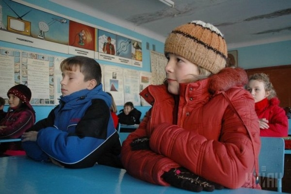 З понеділка в школах Світловодська — скорочені уроки, дитсадки працюють у звичайному режимі  