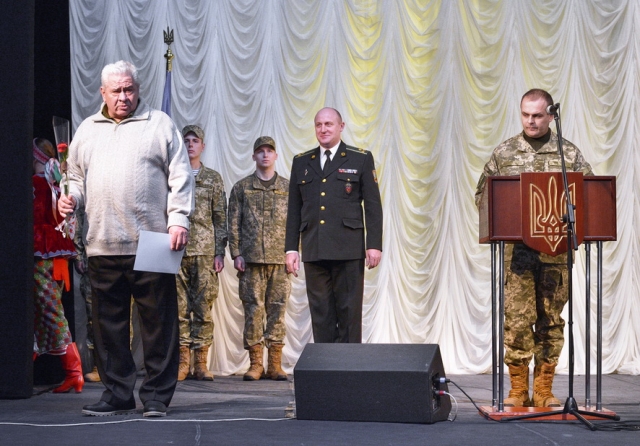 Військовослужбовців Кіровоградщини привітали з Днем Збройних Сил України