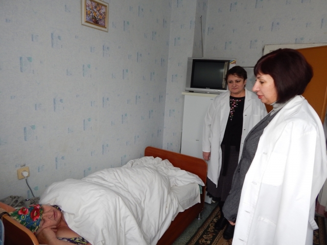 Представники Знам’янської райдержадміністрації відвідали учасників ліквідації наслідків аварії на ЧАЕС у лікарні