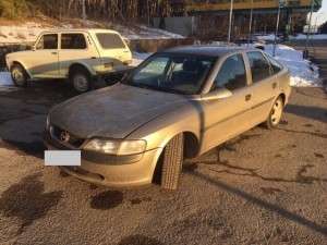 На Кіровоградщині поліцейські виявили сумнівну автівку