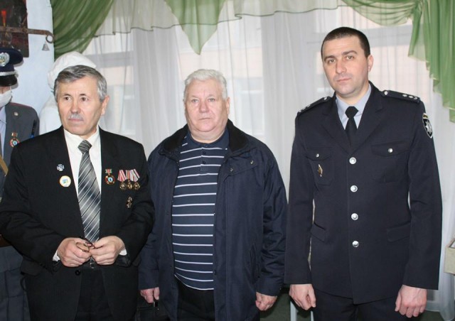 Новоспечені поліцейскі побували у музеї Чорнобиля, створений правоохоронцем-ліквідатором у Кропивницькому