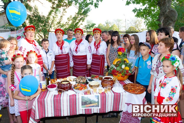 Новгородка відсвяткувала День селища