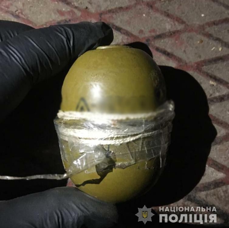 У жителя Кіровоградської області поліцейські вилучили гранати