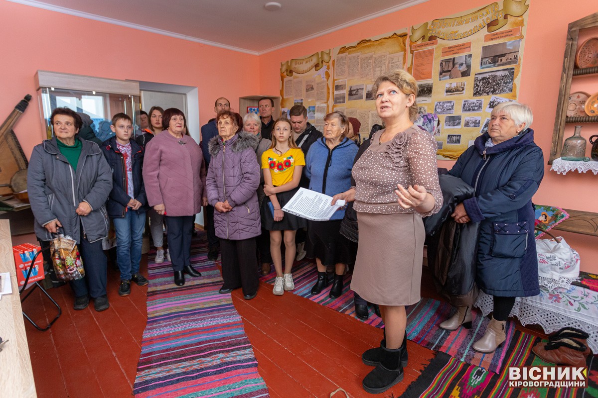 У Михайлівці відкрили світлицю історії села