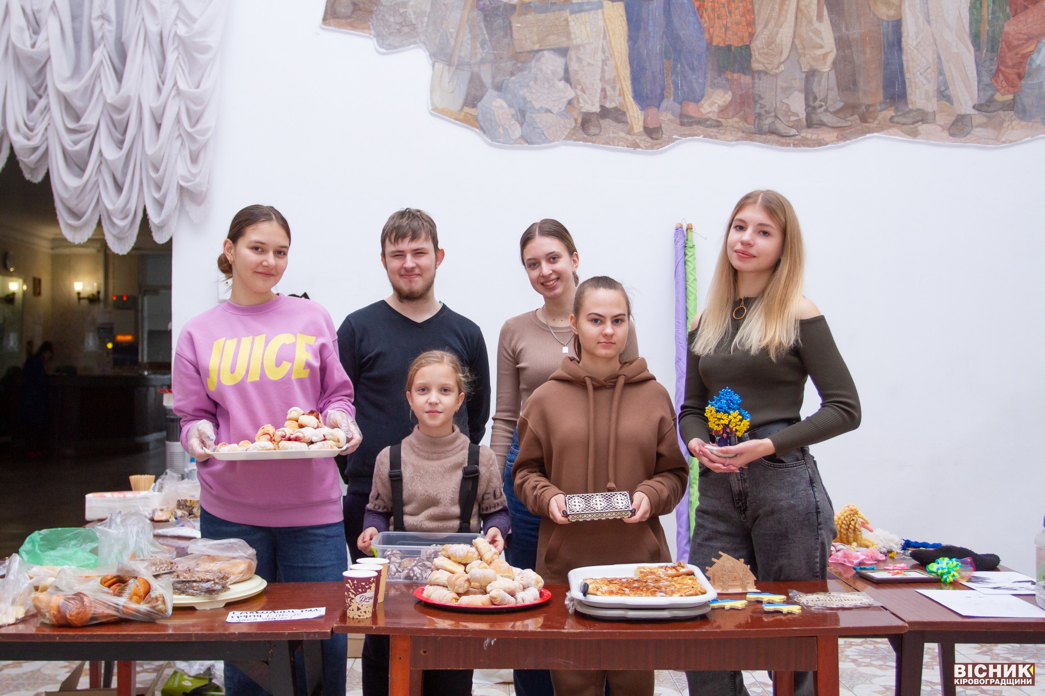 Студенти Світловодського коледжу зібрали кошти на потреби ЗСУ