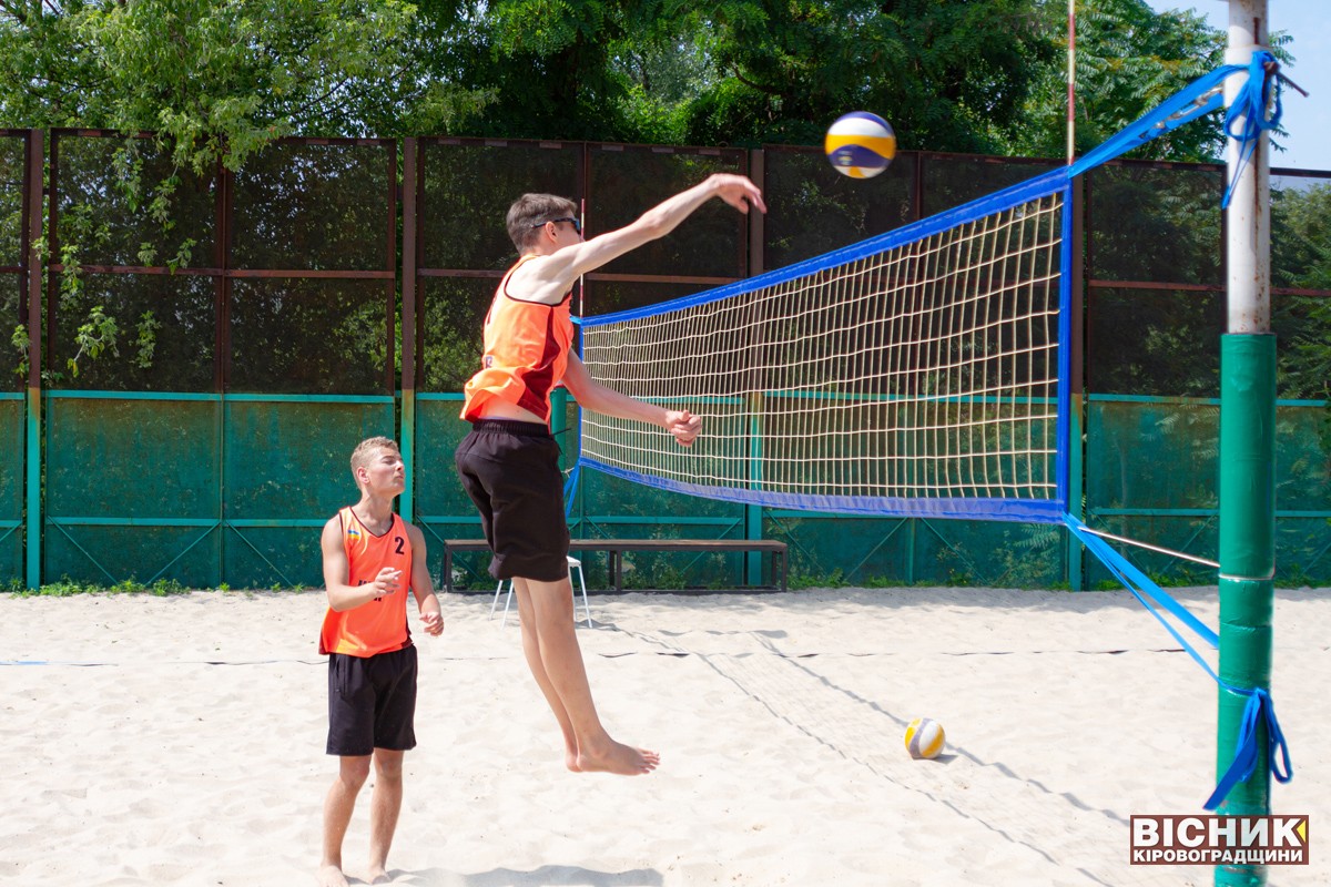 У Світловодську відбувся чемпіонат Кіровоградської області з волейболу пляжного 
