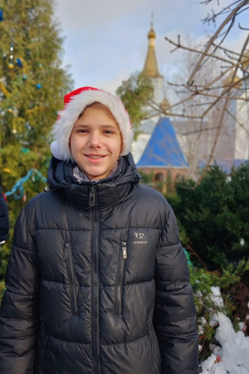 В Олександрівці вдруге поспіль новорічне дерево прикрашали жителі громади