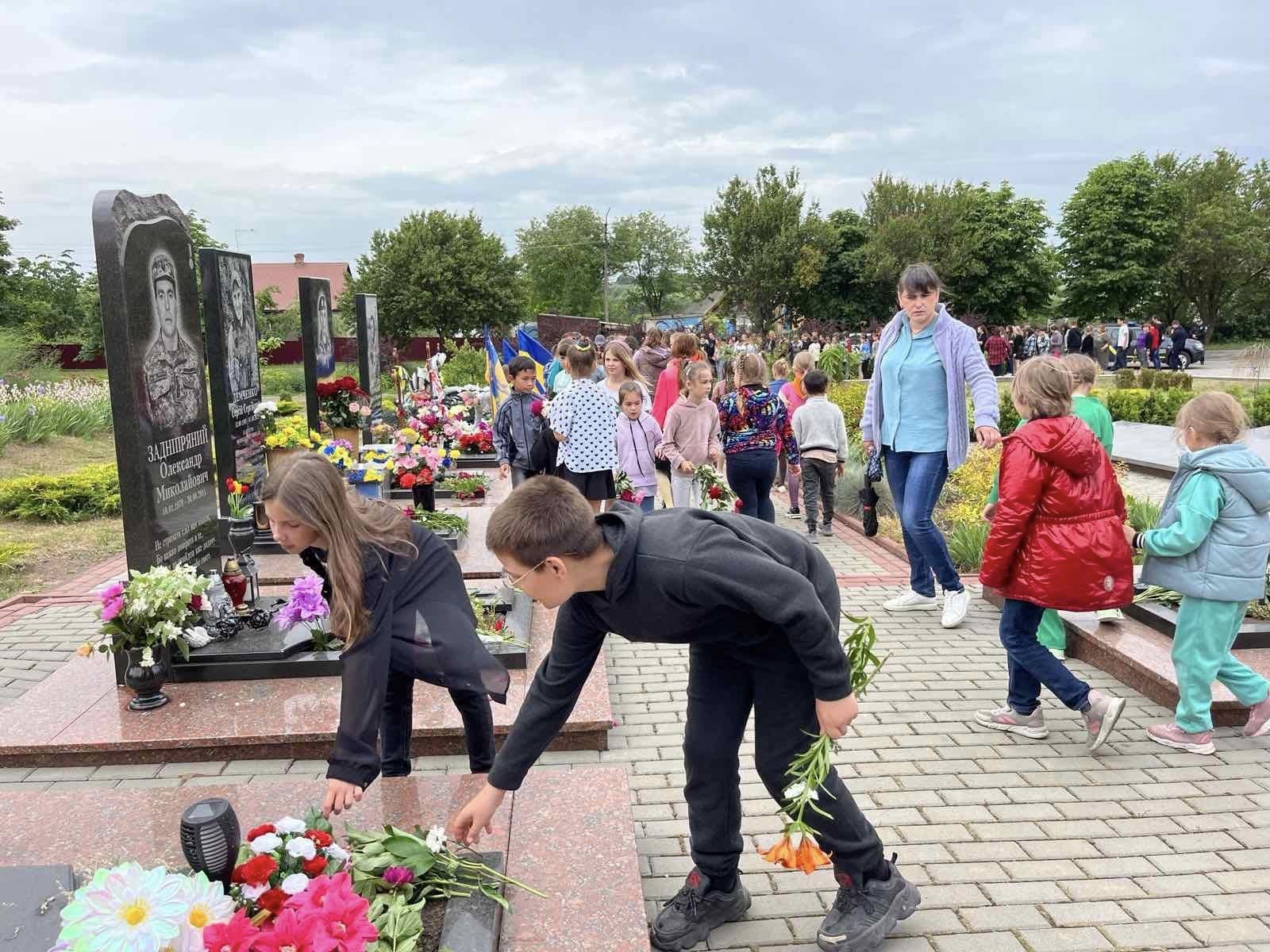 Алею пам’яті відкрили у Верблюжці