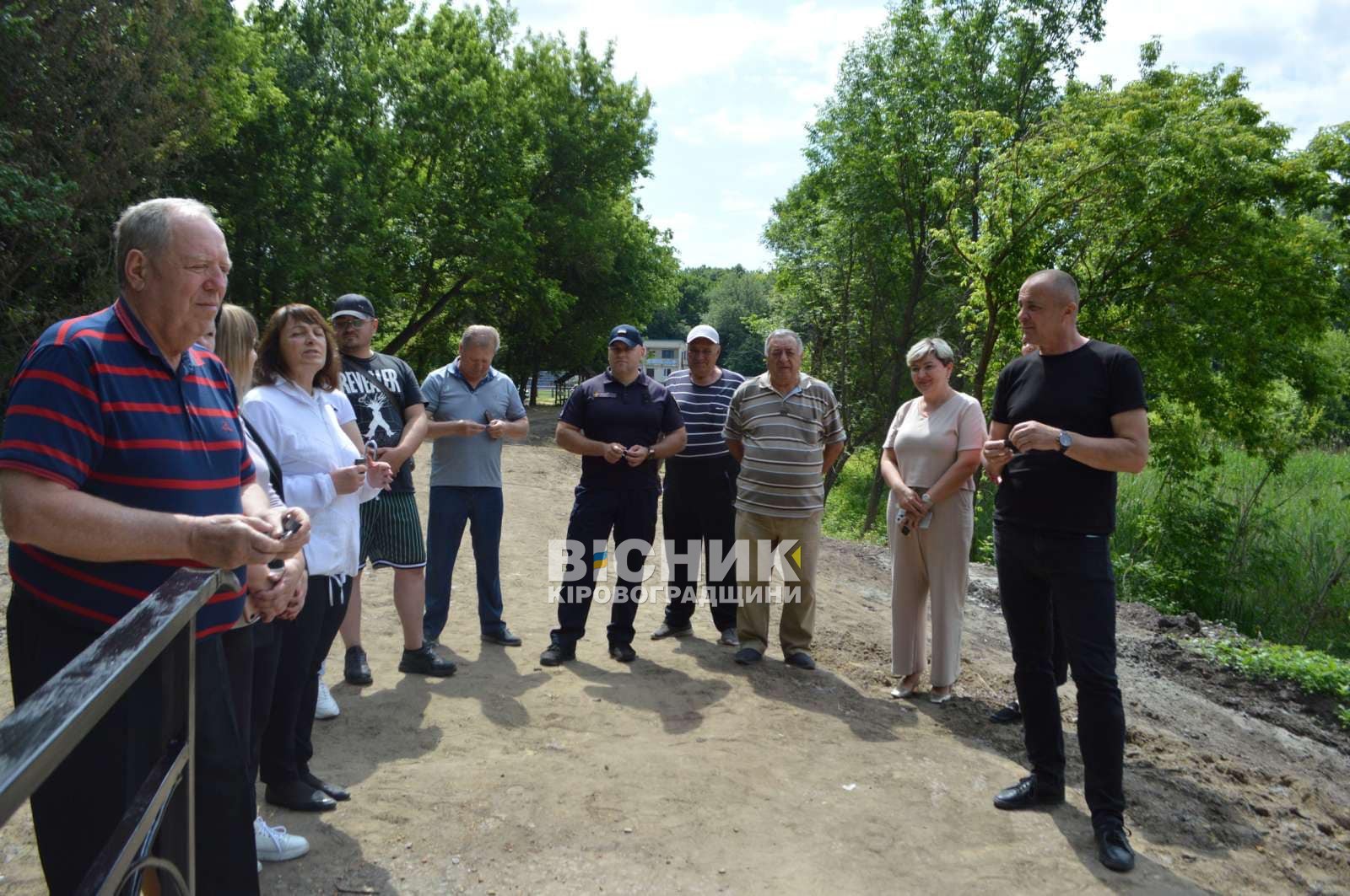 У графському парку Онуфріївки відновили пішохідний місток