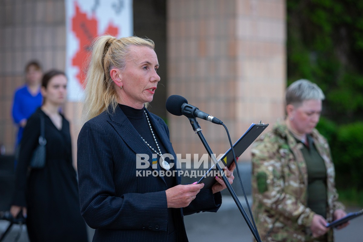 Світловодськ віддав останню шану захиснику України Володимиру Макаренку