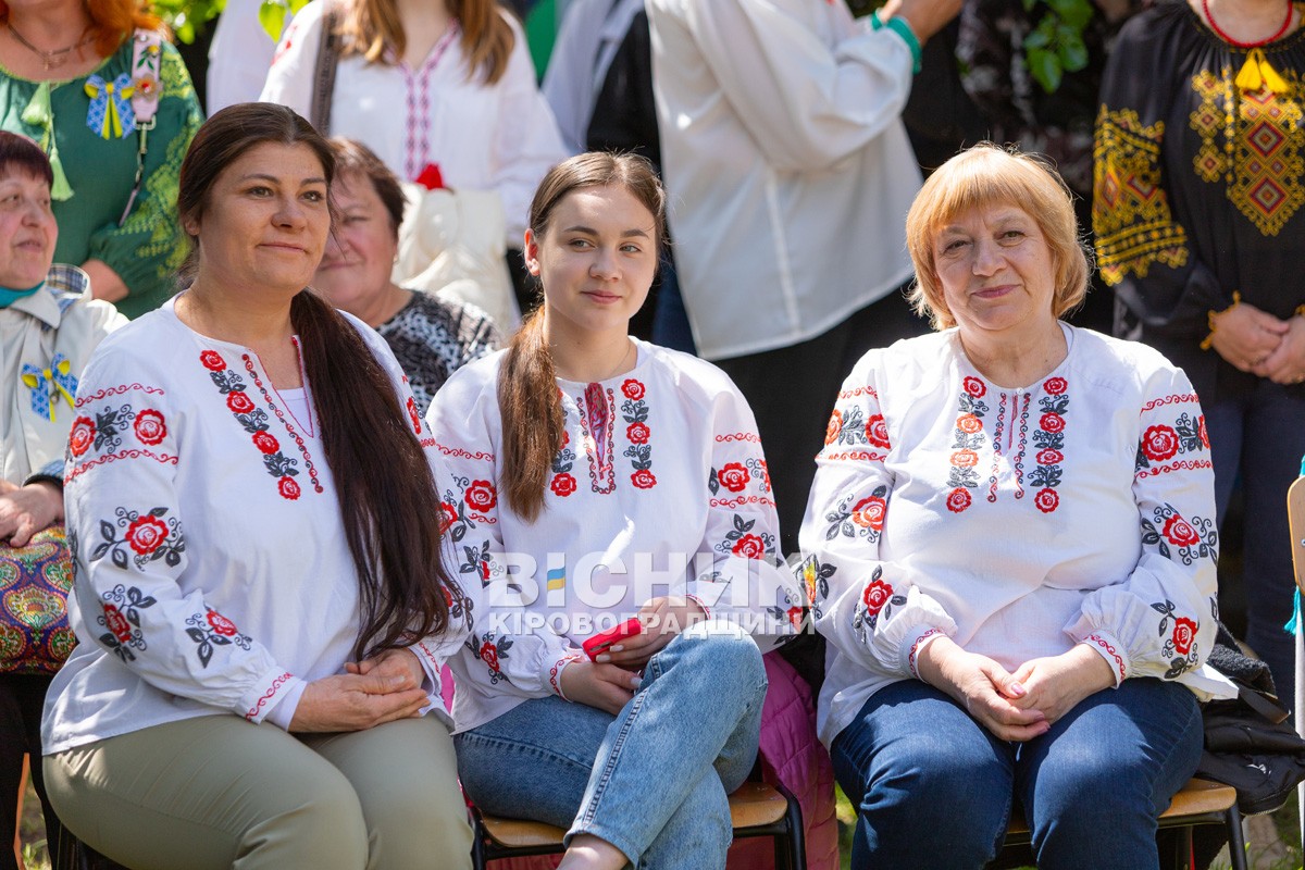 Всесвітній день вишиванки у Світловодську (ФОТО, ВІДЕО)