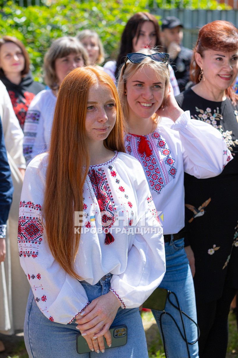 Всесвітній день вишиванки у Світловодську (ФОТО, ВІДЕО)