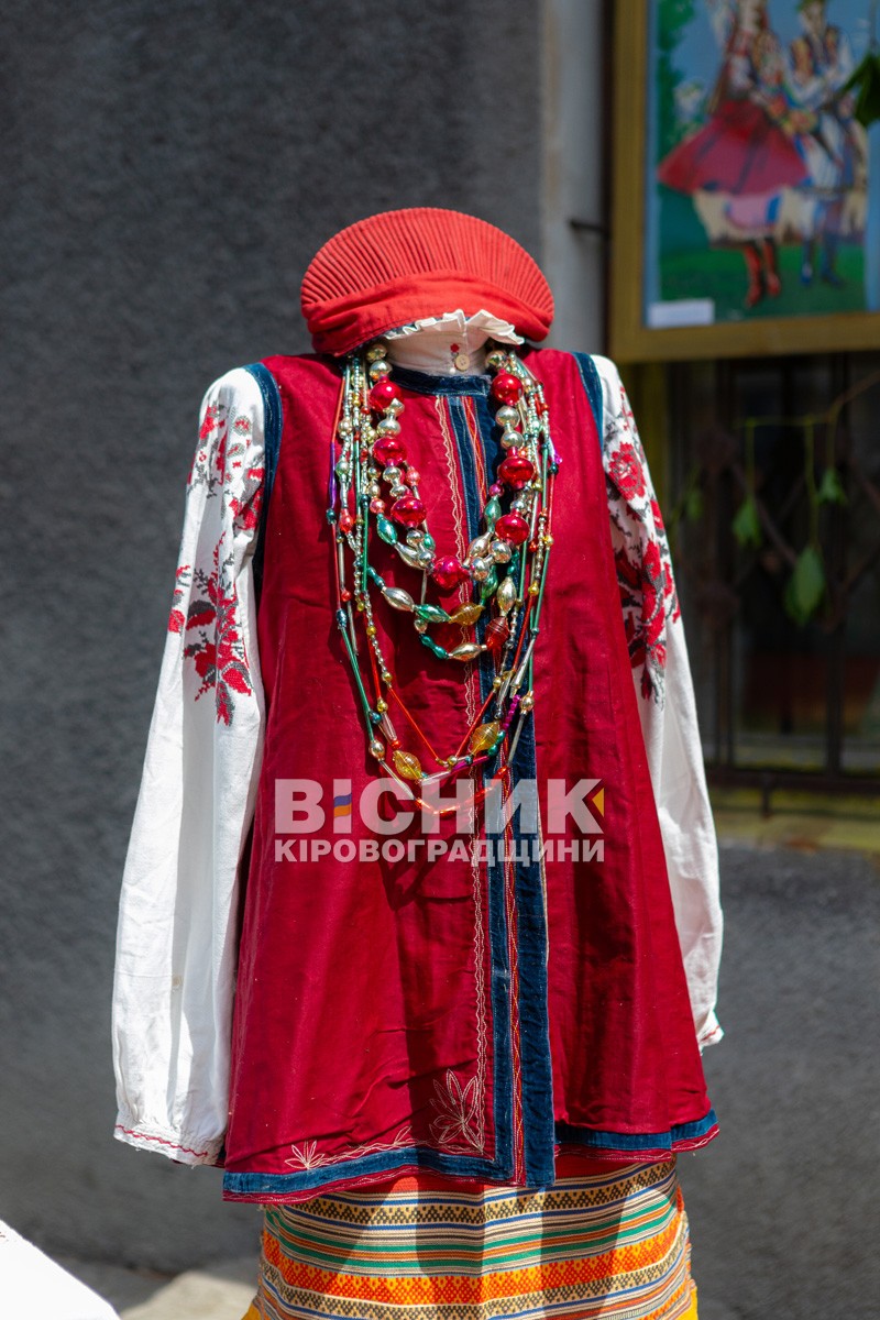 Всесвітній день вишиванки у Світловодську (ФОТО, ВІДЕО)