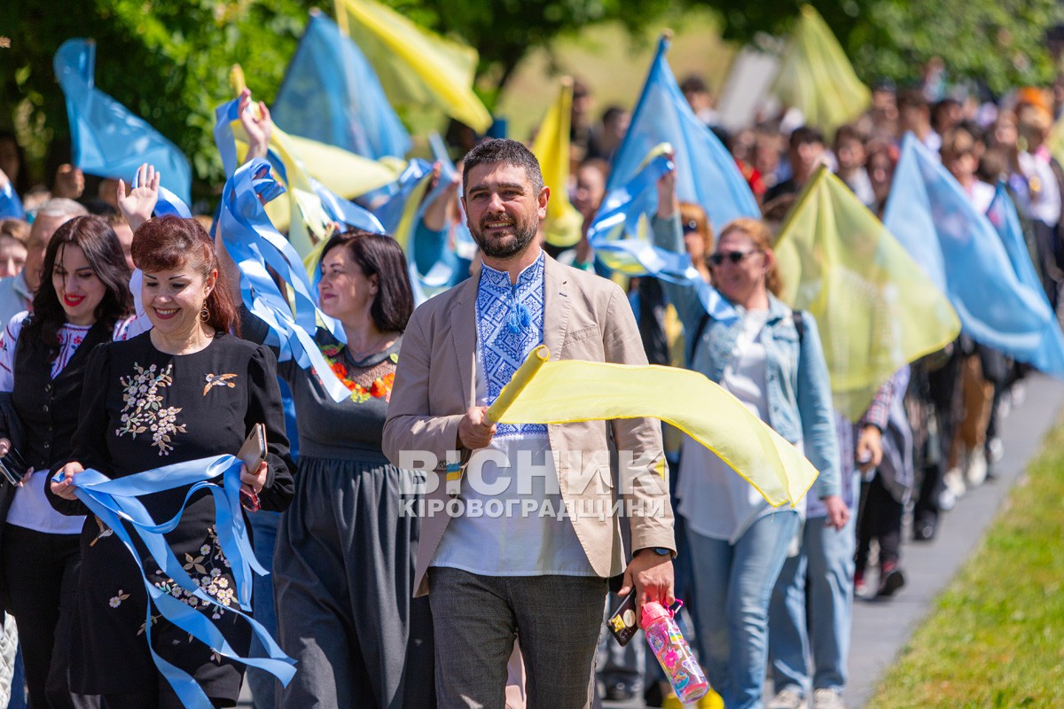 Всесвітній день вишиванки у Світловодську (ФОТО, ВІДЕО)