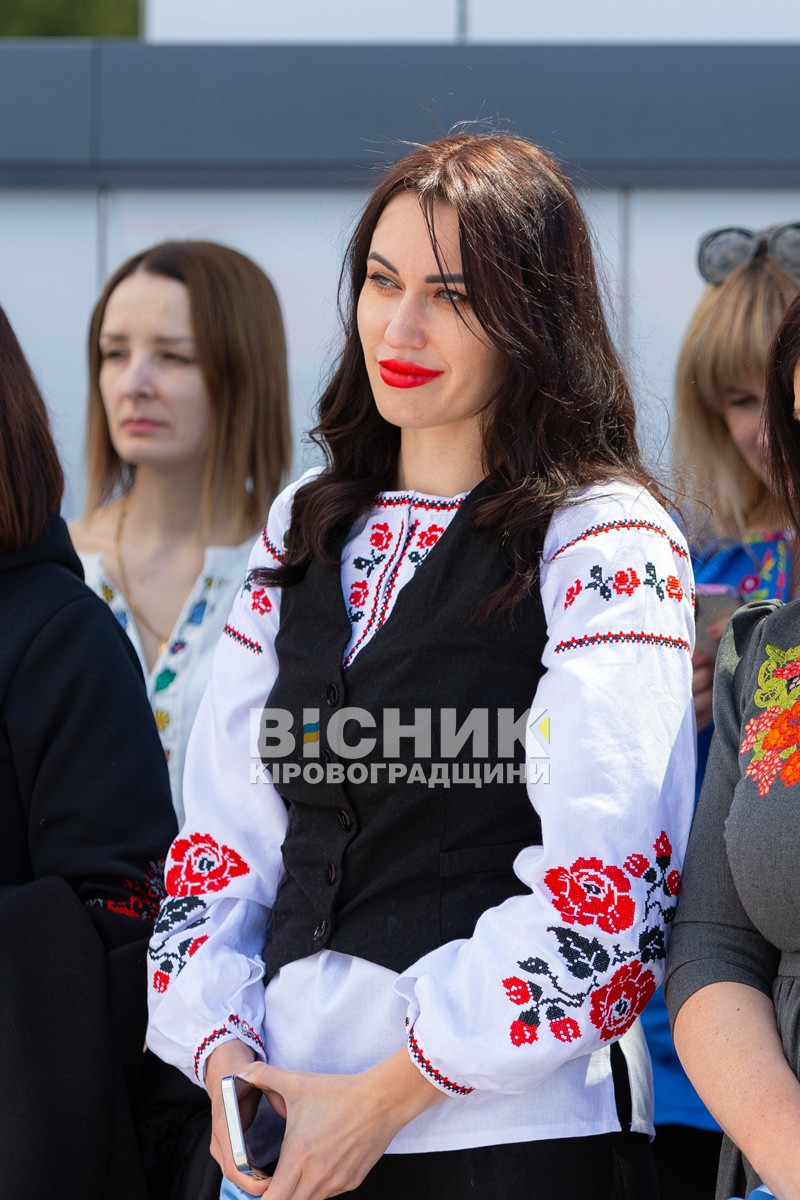 Всесвітній день вишиванки у Світловодську (ФОТО, ВІДЕО)