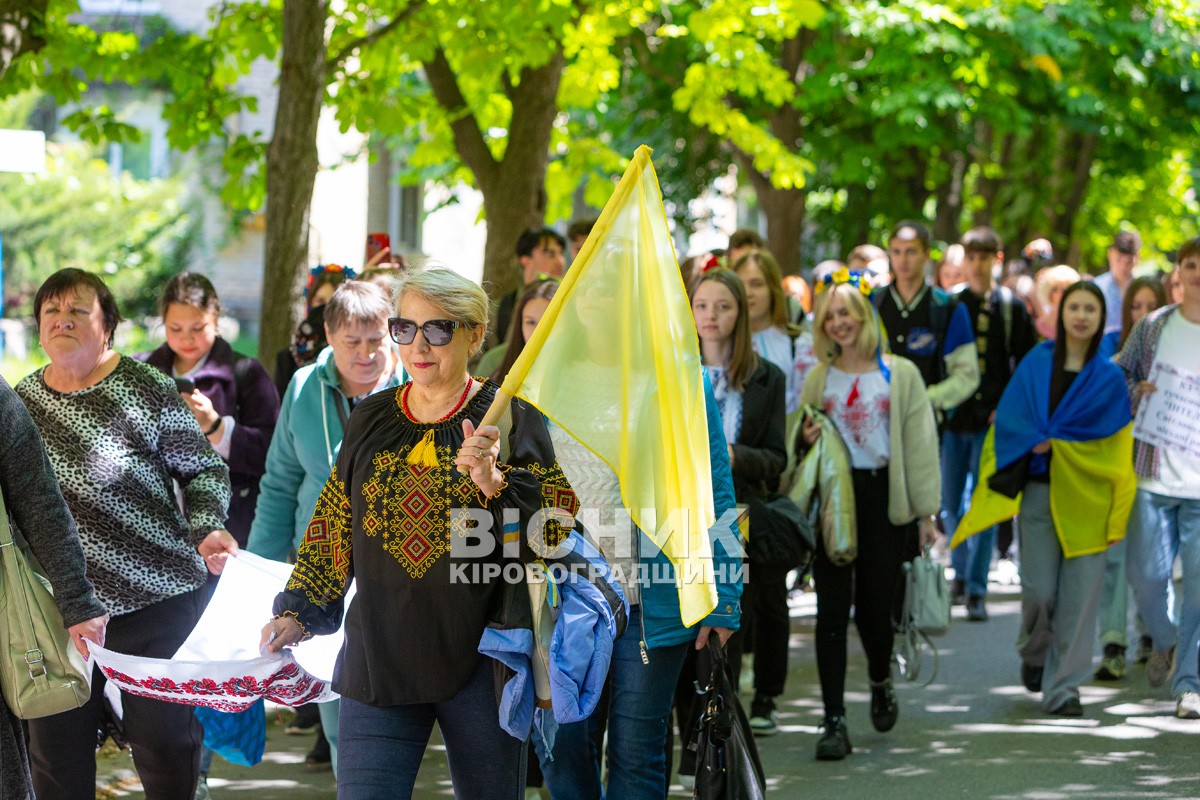 Всесвітній день вишиванки у Світловодську (ФОТО, ВІДЕО)