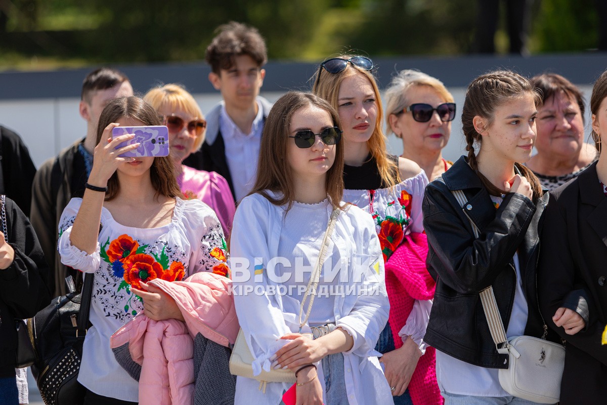 Всесвітній день вишиванки у Світловодську (ФОТО, ВІДЕО)