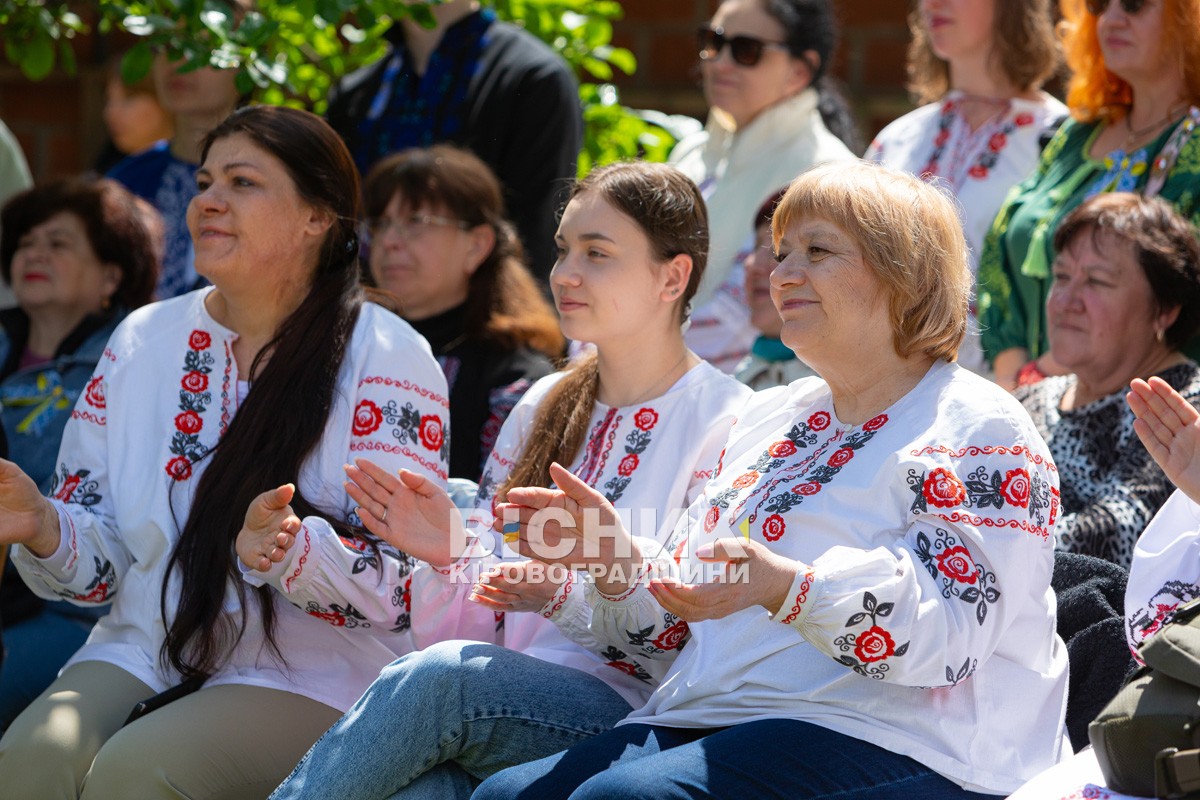 Всесвітній день вишиванки у Світловодську (ФОТО, ВІДЕО)