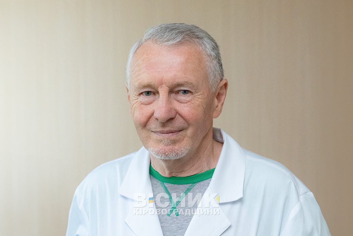 Лікар-психотерапевт Петро Сухонос: "Моя задача — мобілізувати на життя"