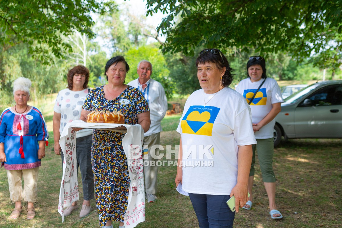 Волонтери з Павлиша та Онуфріївки готують та купують дрони