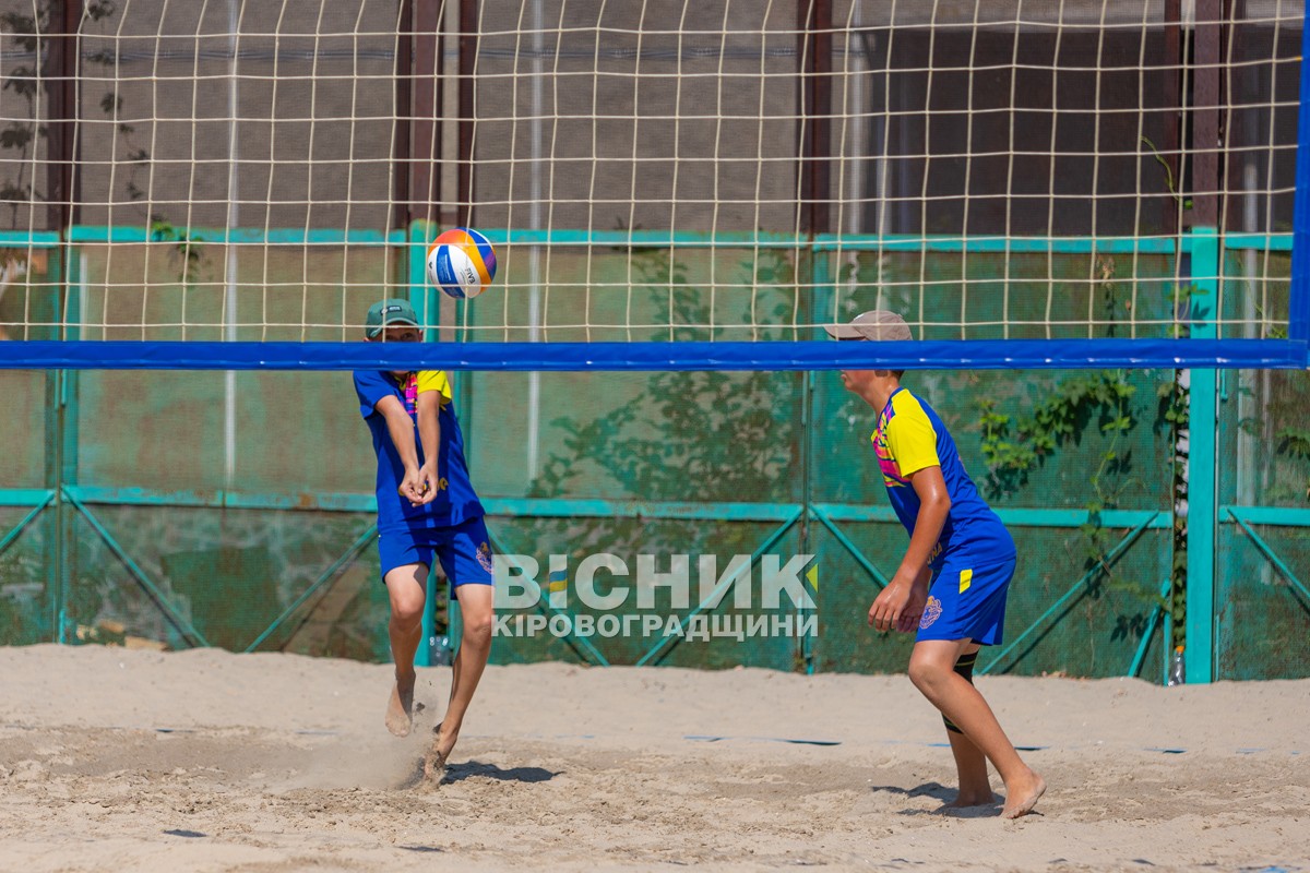 У Світловодську відбувся відкритий чемпіонат з волейболу пляжного