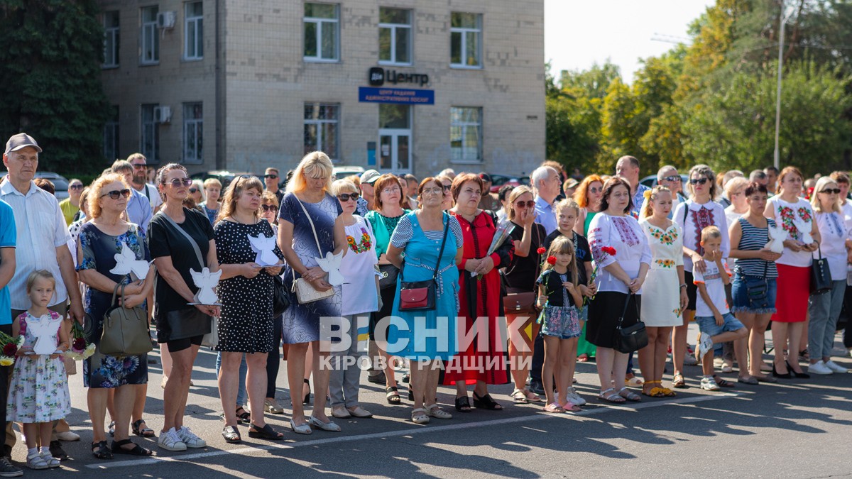 У День Незалежності у Світловодську відкрили алею Слави